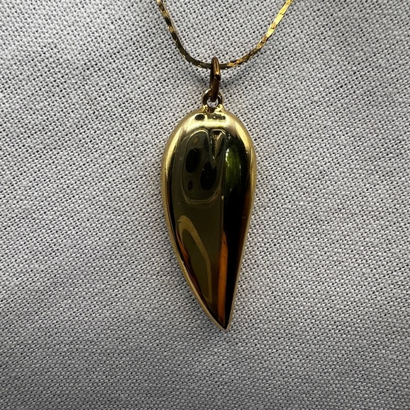 PARK LANE 30" CHAIN Gold Tone 1.5" Tear Drop Pendant Necklace - Picture 6 of 6